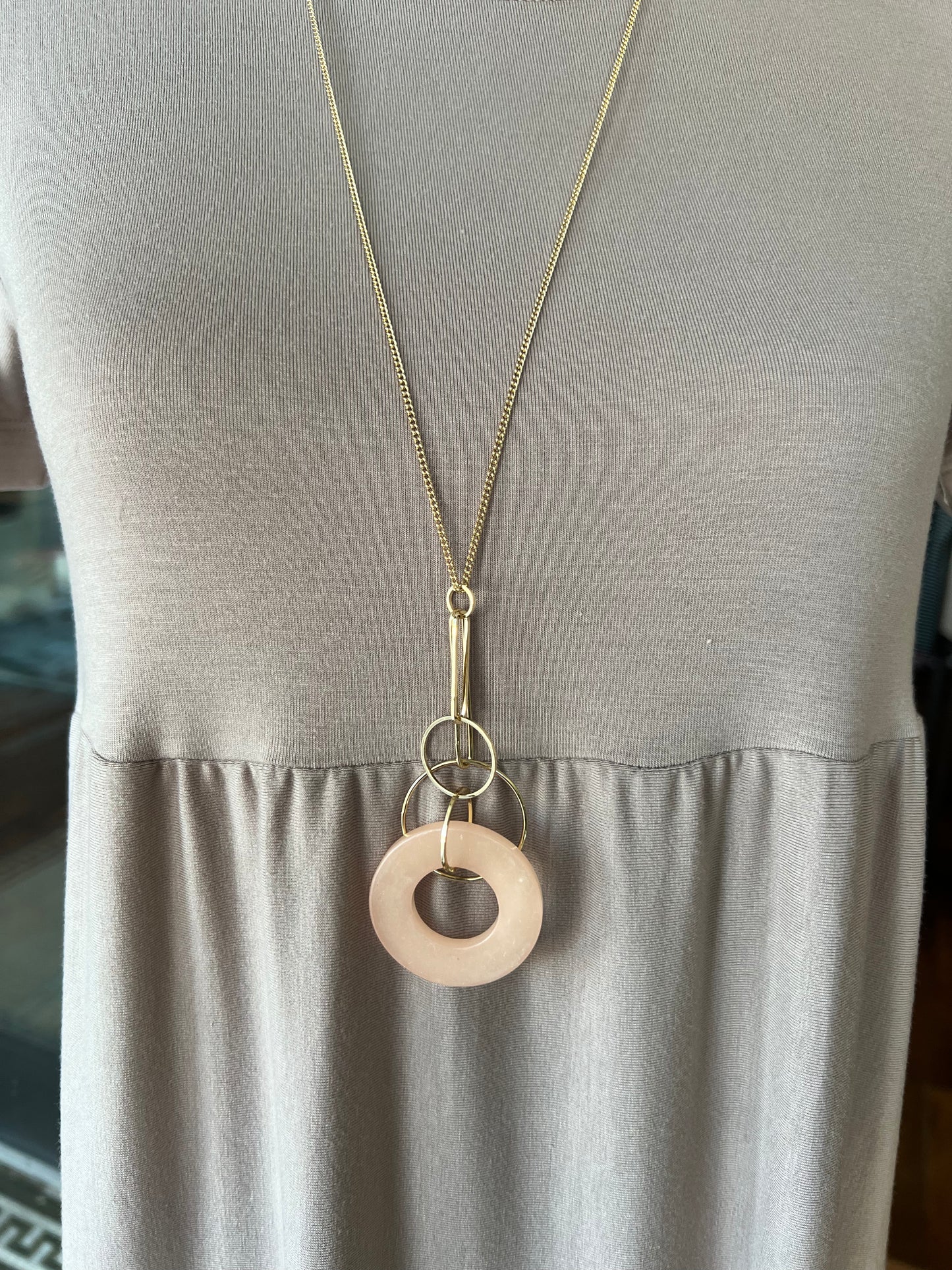 You spin me round pendant