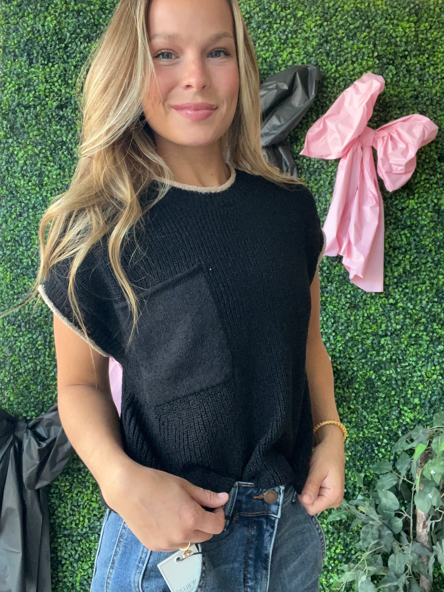 Contrast Trim Knit Top