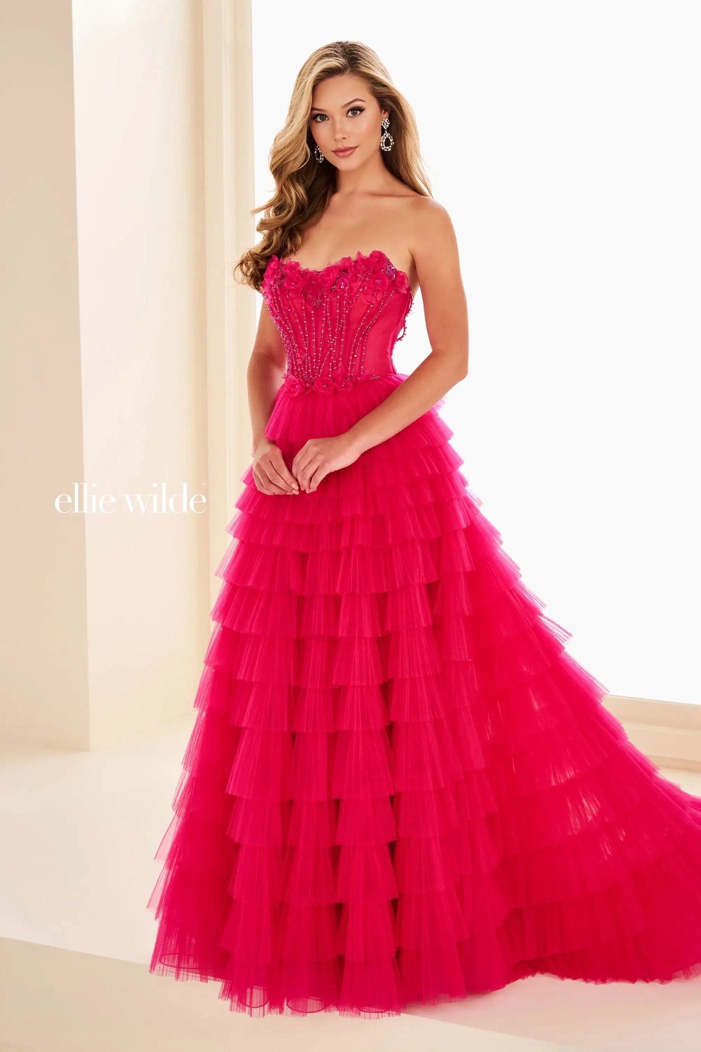 Ellie Wilde EW37026